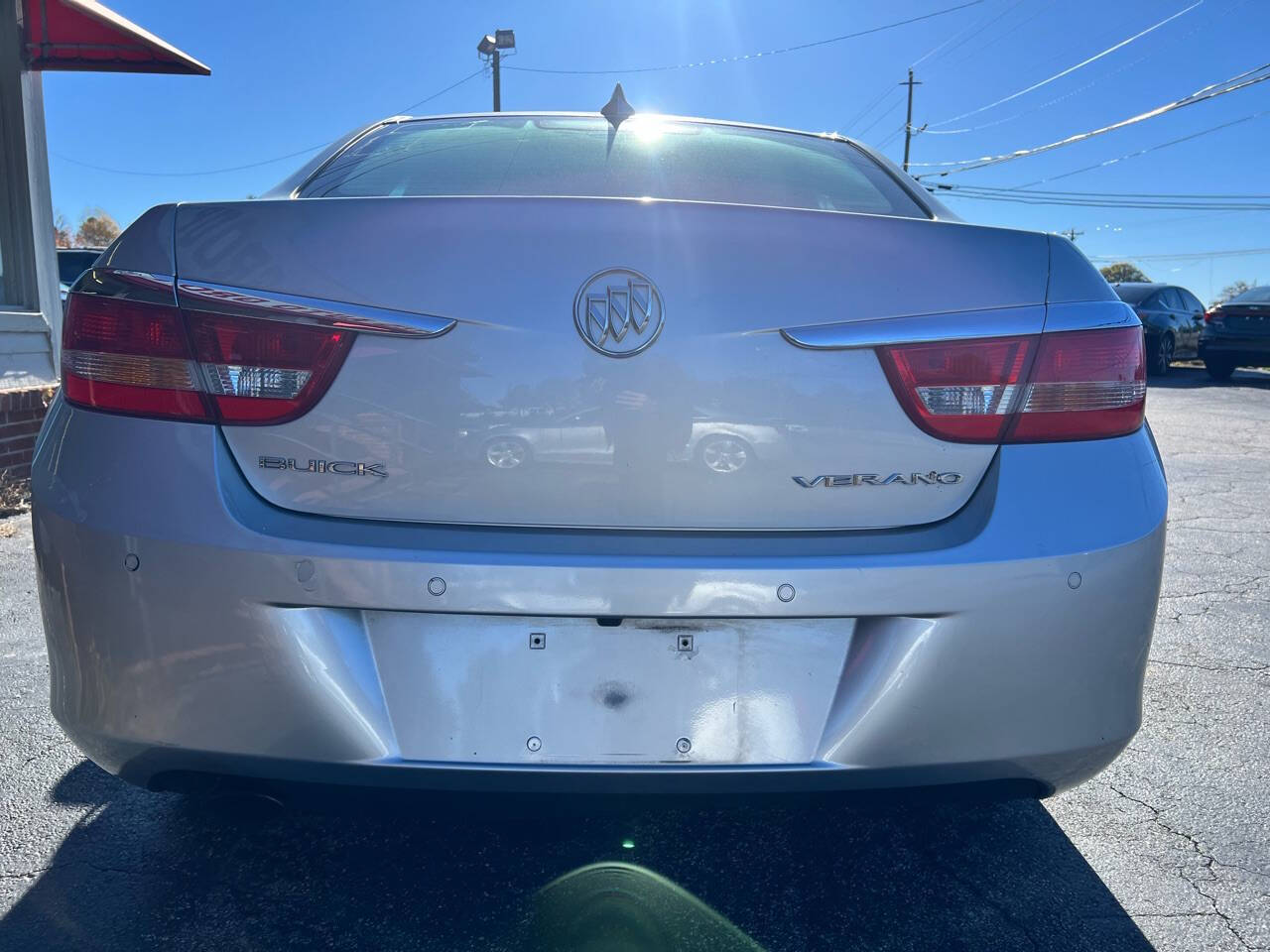 Vehicle image 8 of 12