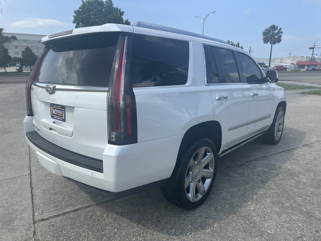 Vehicle image 6 of 28