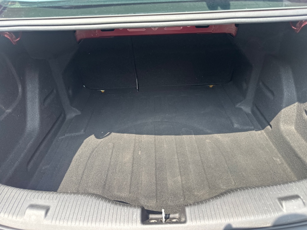 2016 Chevrolet Cruze LT Image 11 of 35