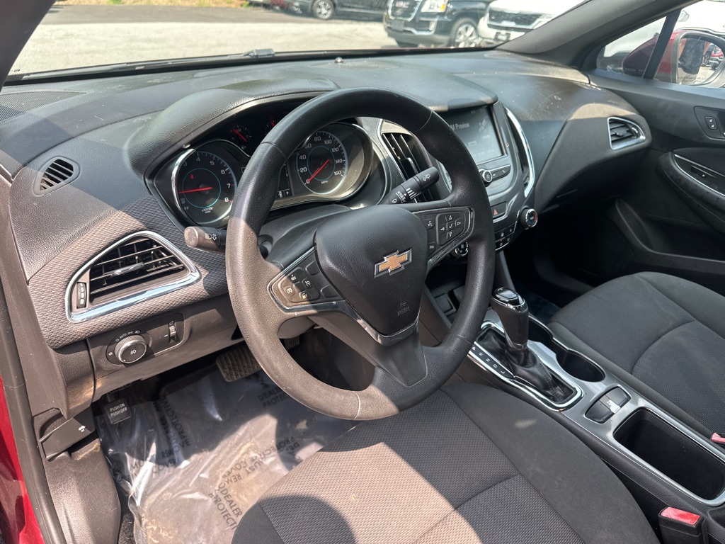 2016 Chevrolet Cruze LT Image 23 of 35