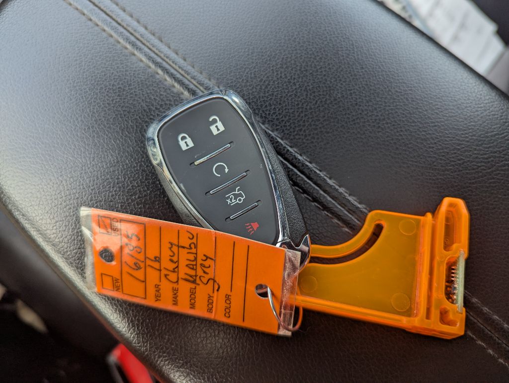 Vehicle image 14 of 15