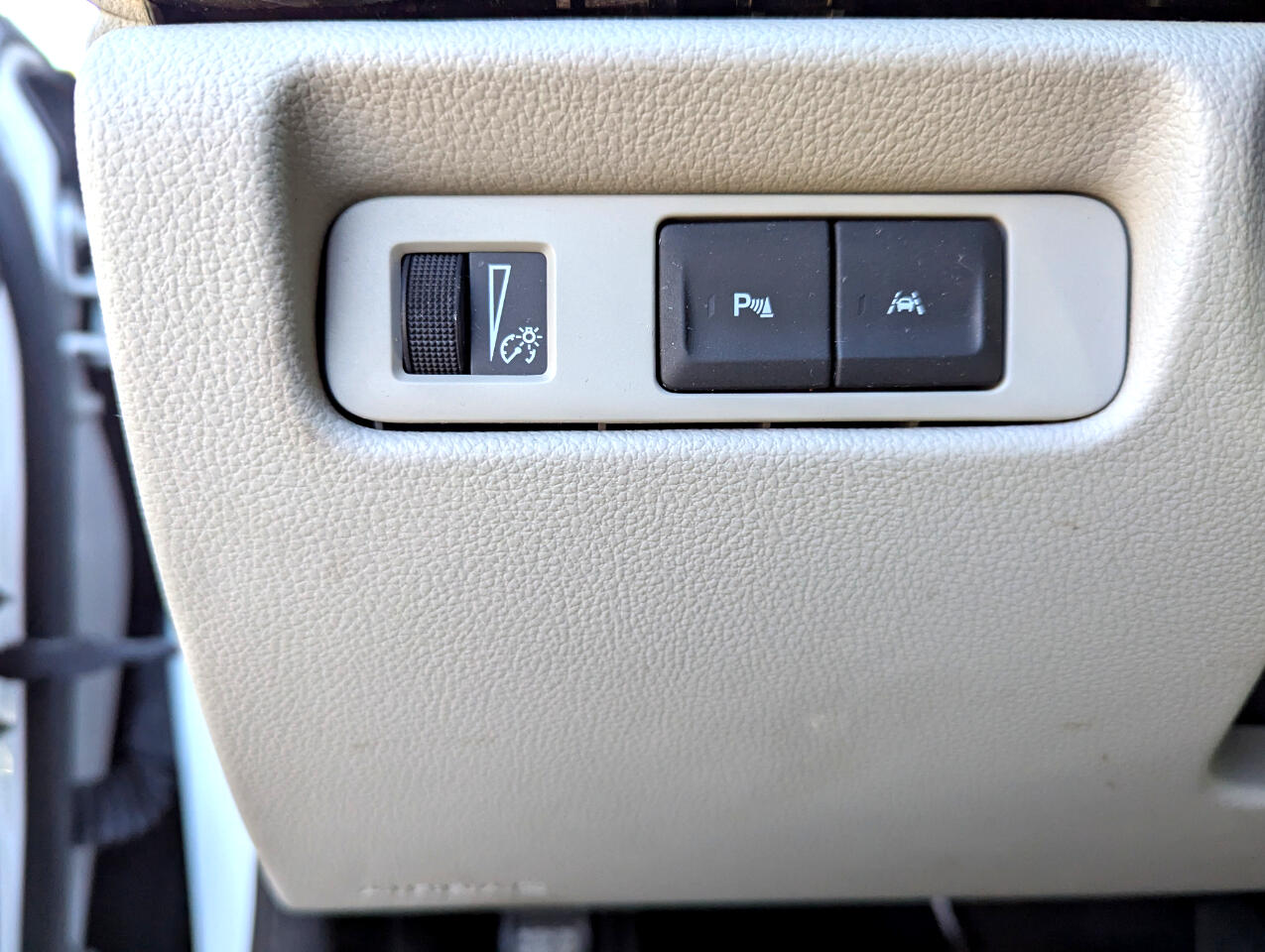 Vehicle image 18 of 58