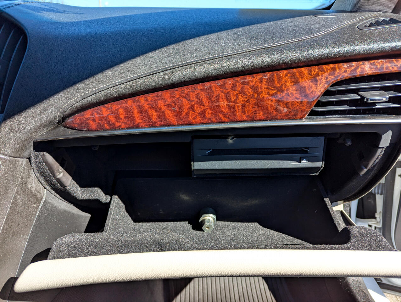 Vehicle image 40 of 58