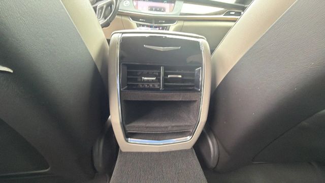 2016 Cadillac CT6 Luxury Image 19 of 21