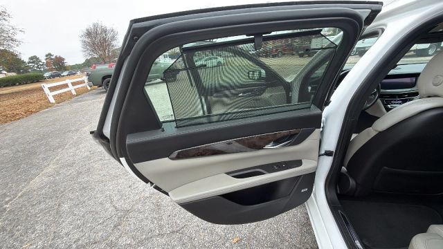 2016 Cadillac CT6 Luxury Image 16 of 21