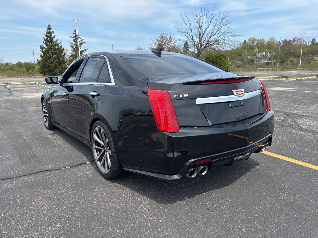 Vehicle image 5 of 20