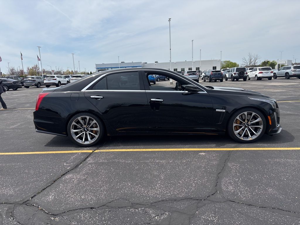 Vehicle image 3 of 20