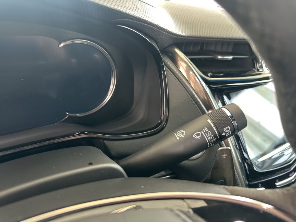 Vehicle image 12 of 20