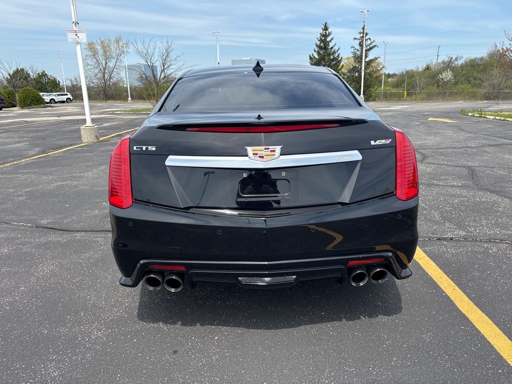 Vehicle image 4 of 20