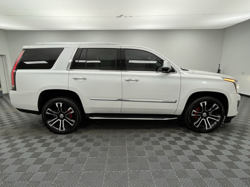 Vehicle image 3 of 42