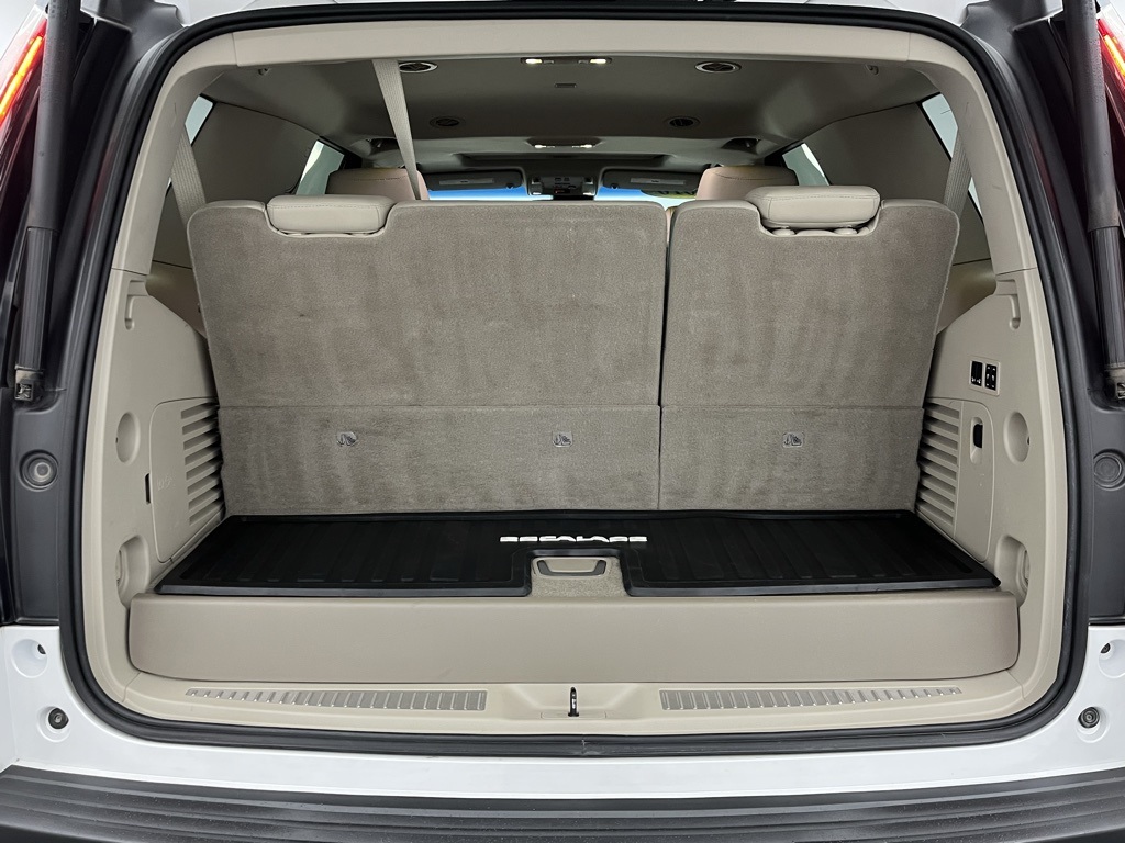 Vehicle image 9 of 42