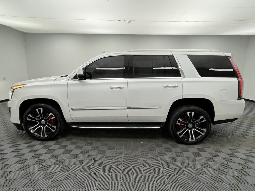 Vehicle image 7 of 42