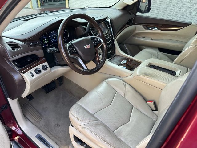 2016 Cadillac Escalade ESV Luxury Collection Image 33 of 56