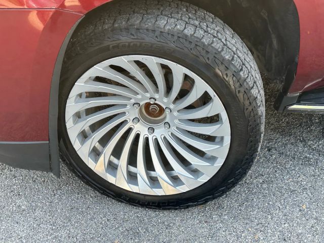 2016 Cadillac Escalade ESV Luxury Collection Image 15 of 56