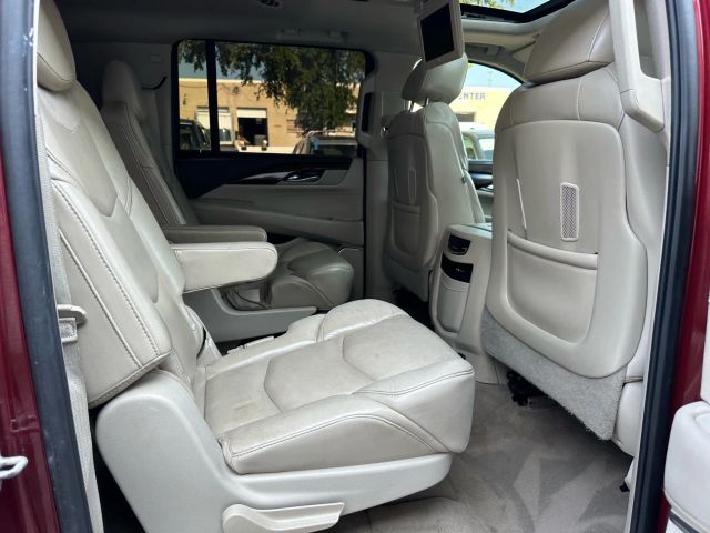 2016 Cadillac Escalade ESV Luxury Collection Image 22 of 56