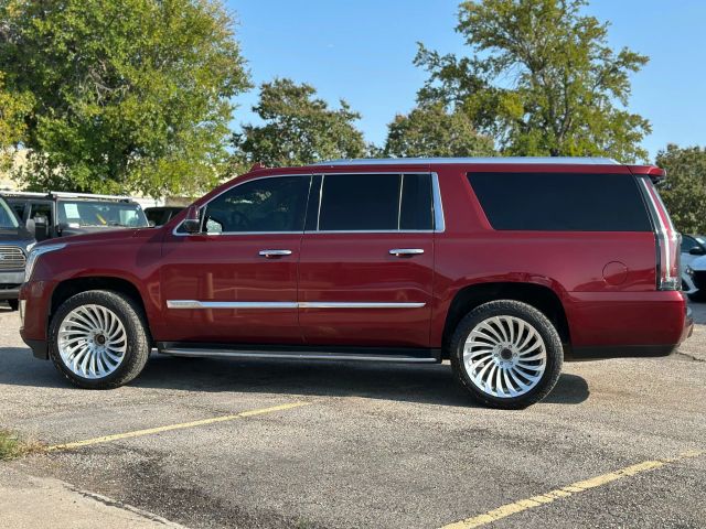 2016 Cadillac Escalade ESV Luxury Collection Image 9 of 56