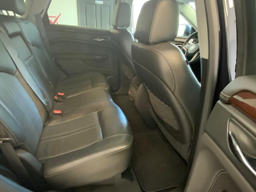 Vehicle image 10 of 16