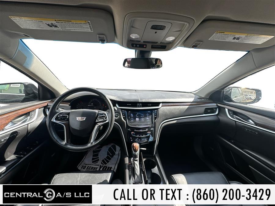 Vehicle image 12 of 18