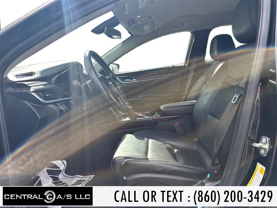 Vehicle image 11 of 18