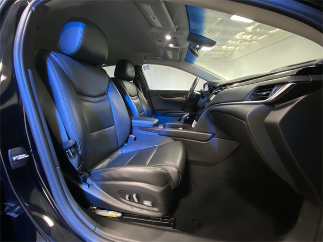 Vehicle image 20 of 24