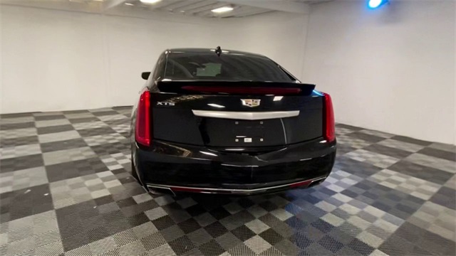 Vehicle image 5 of 24