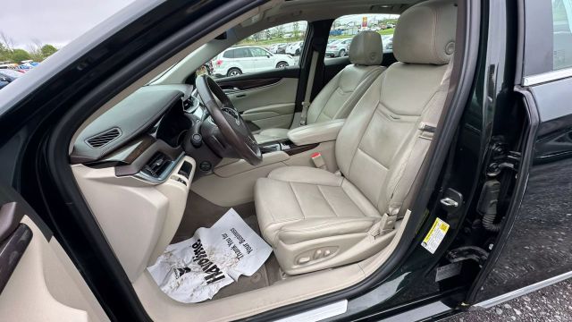 Vehicle image 36 of 51
