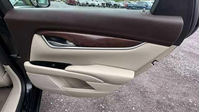 Vehicle image 42 of 51