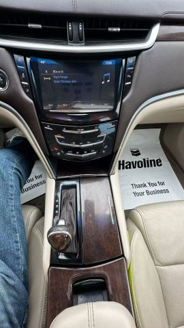 Vehicle image 18 of 51