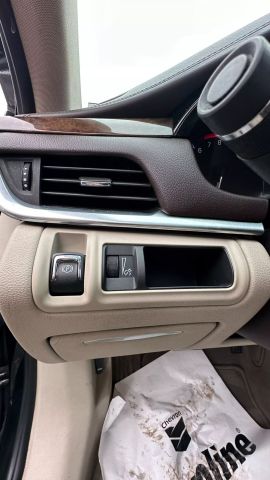 Vehicle image 31 of 51