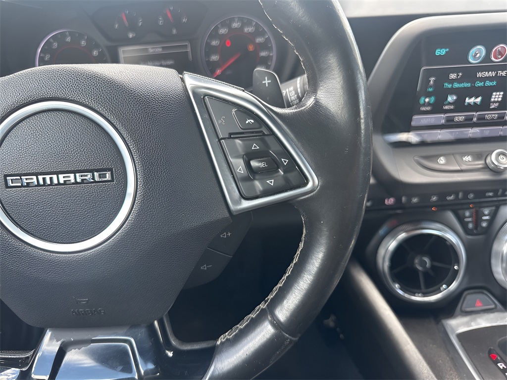 Vehicle image 15 of 32