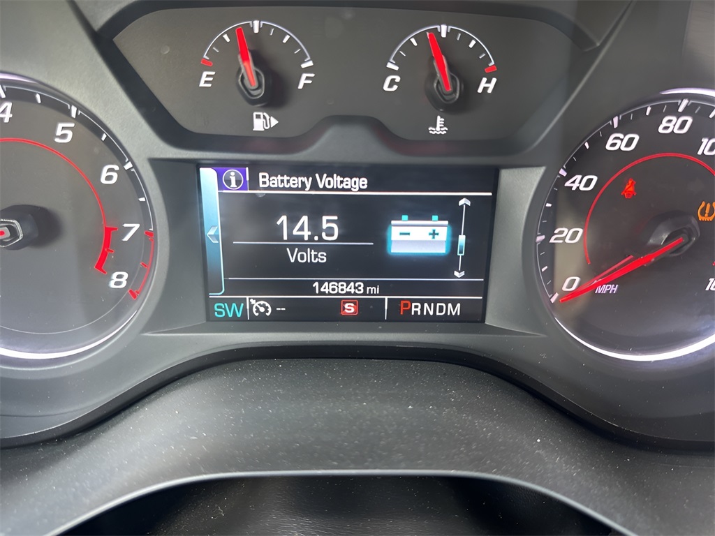 Vehicle image 23 of 32