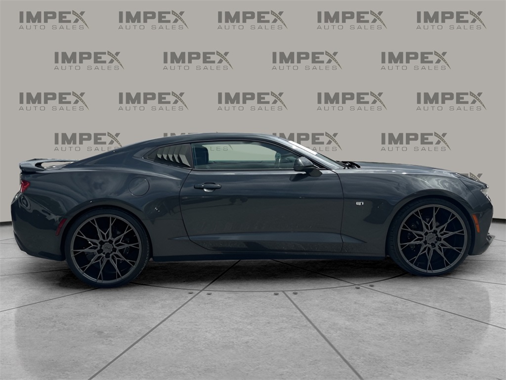 Vehicle image 7 of 32