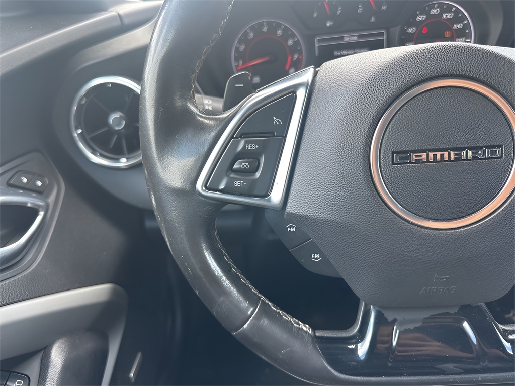 Vehicle image 14 of 32