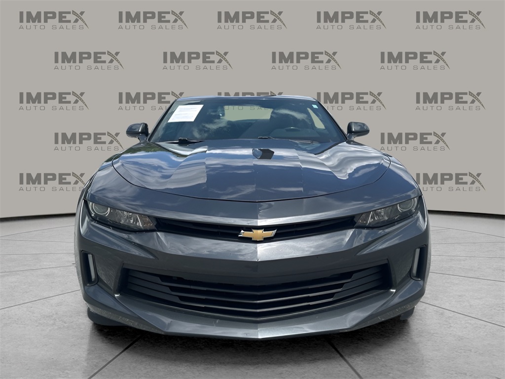 Vehicle image 4 of 32