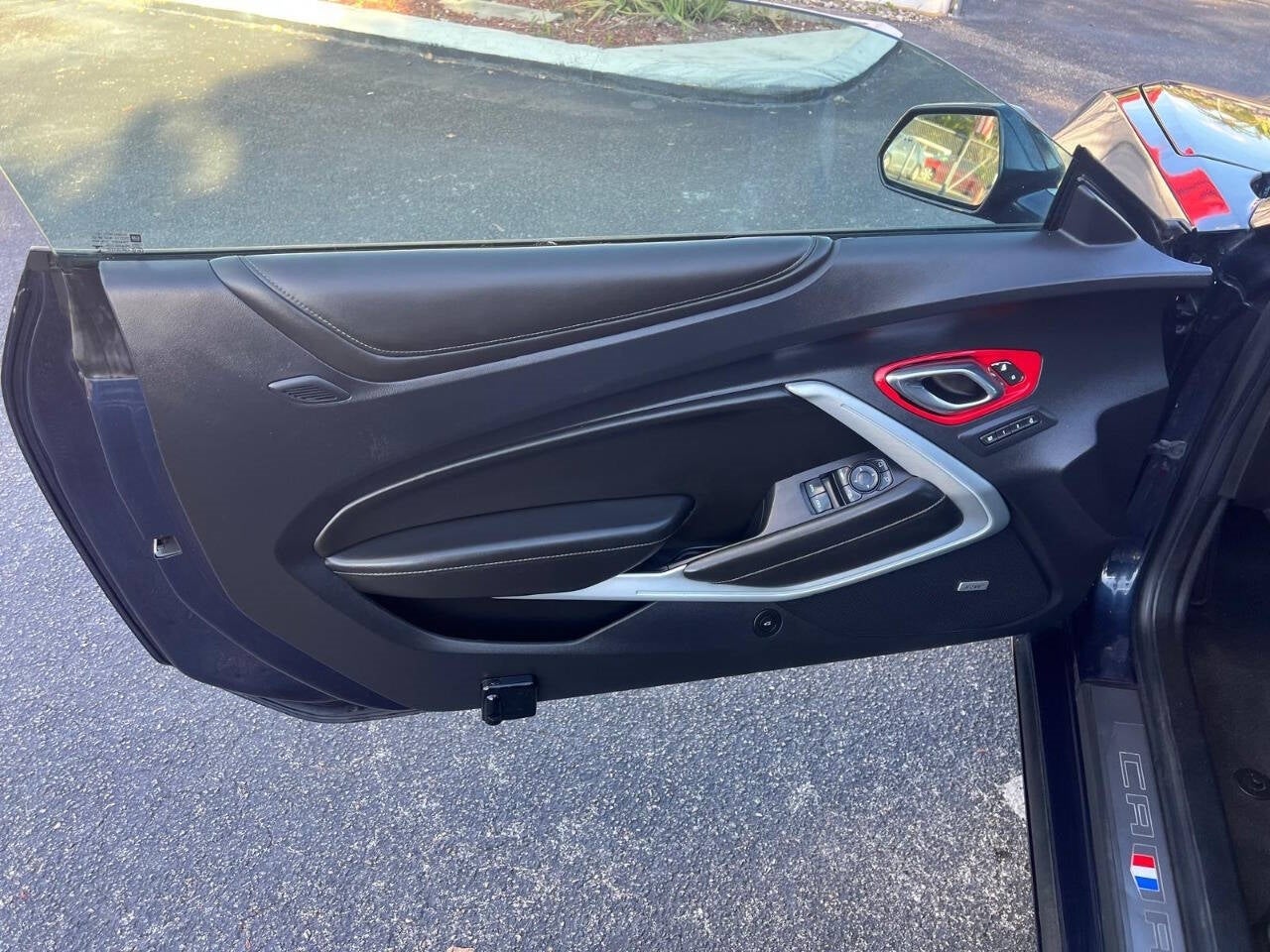 Vehicle image 35 of 49