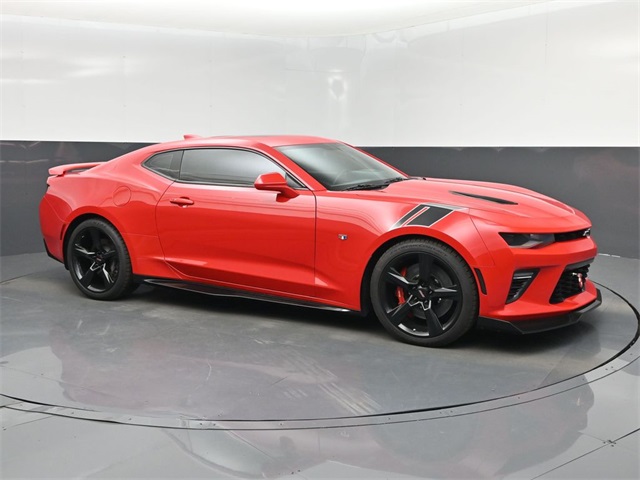 Vehicle image 9 of 47