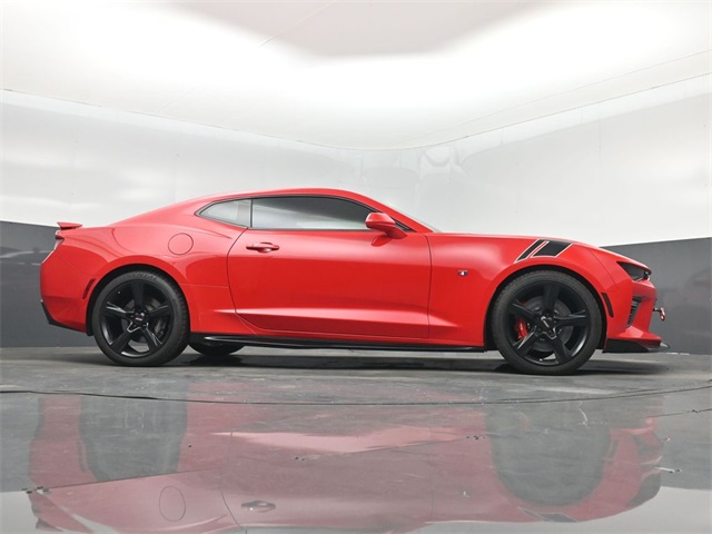 Vehicle image 12 of 47