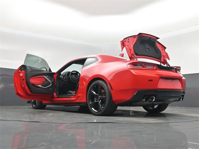 Vehicle image 24 of 47
