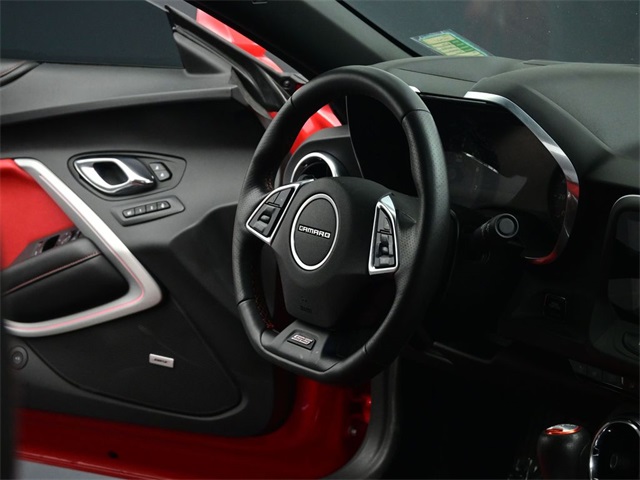 Vehicle image 33 of 47