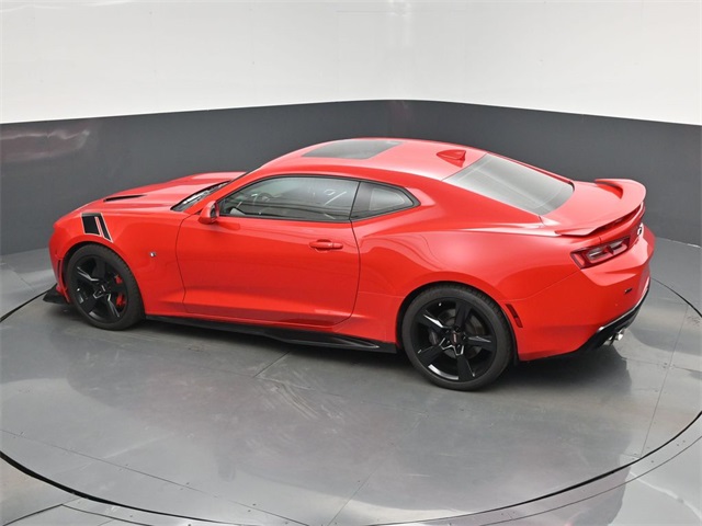 Vehicle image 23 of 47
