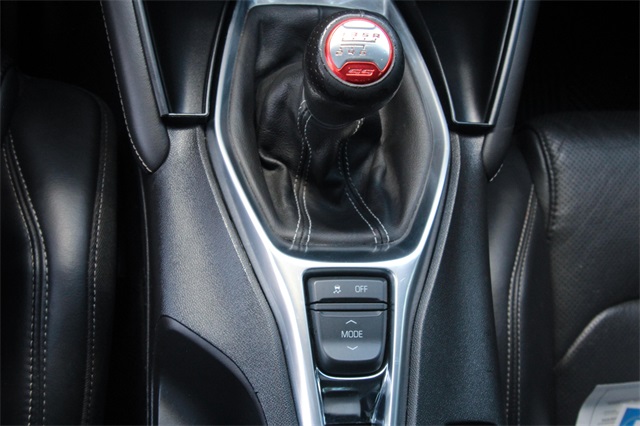 Vehicle image 14 of 18