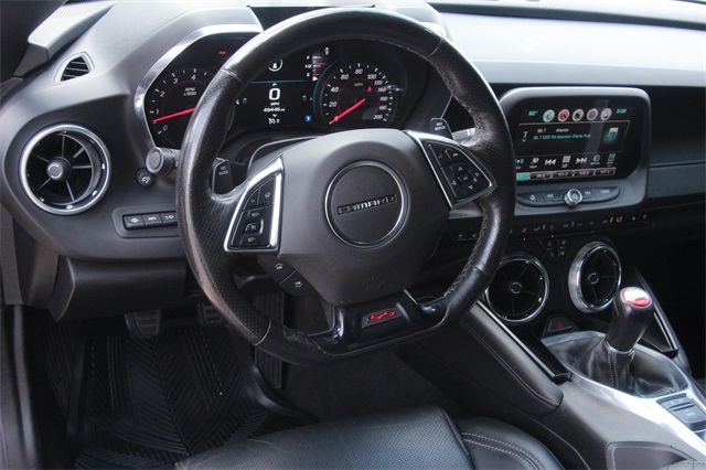 Vehicle image 11 of 18