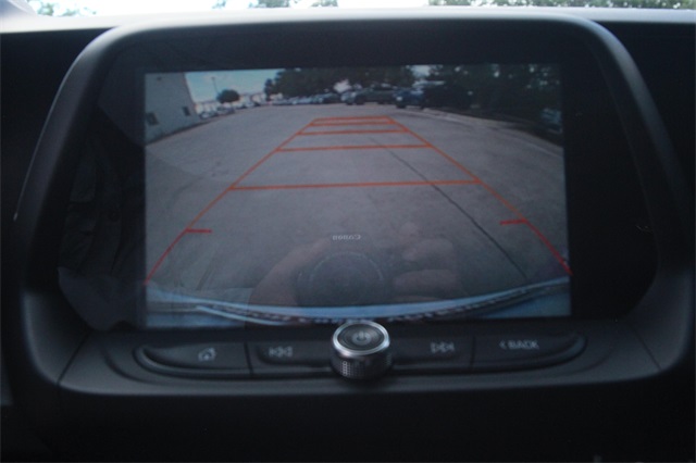 Vehicle image 13 of 18