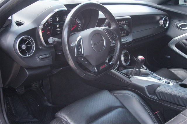Vehicle image 10 of 18