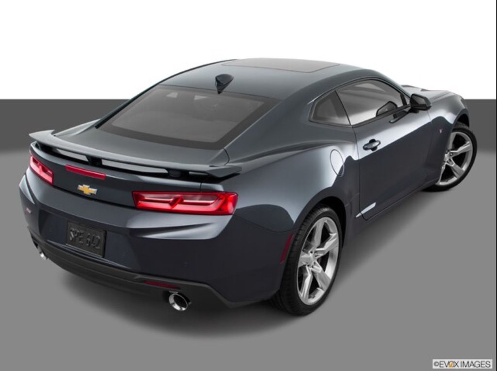 2016 Chevrolet Camaro 2SS Image 3 of 5