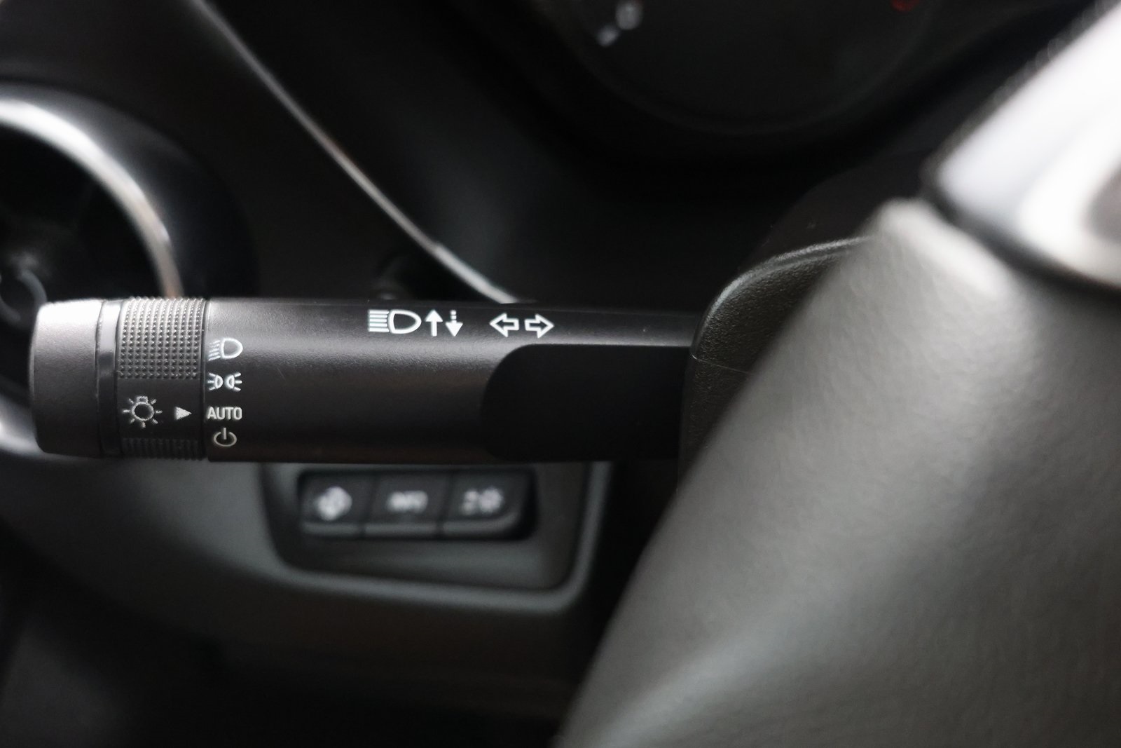 Vehicle image 35 of 51
