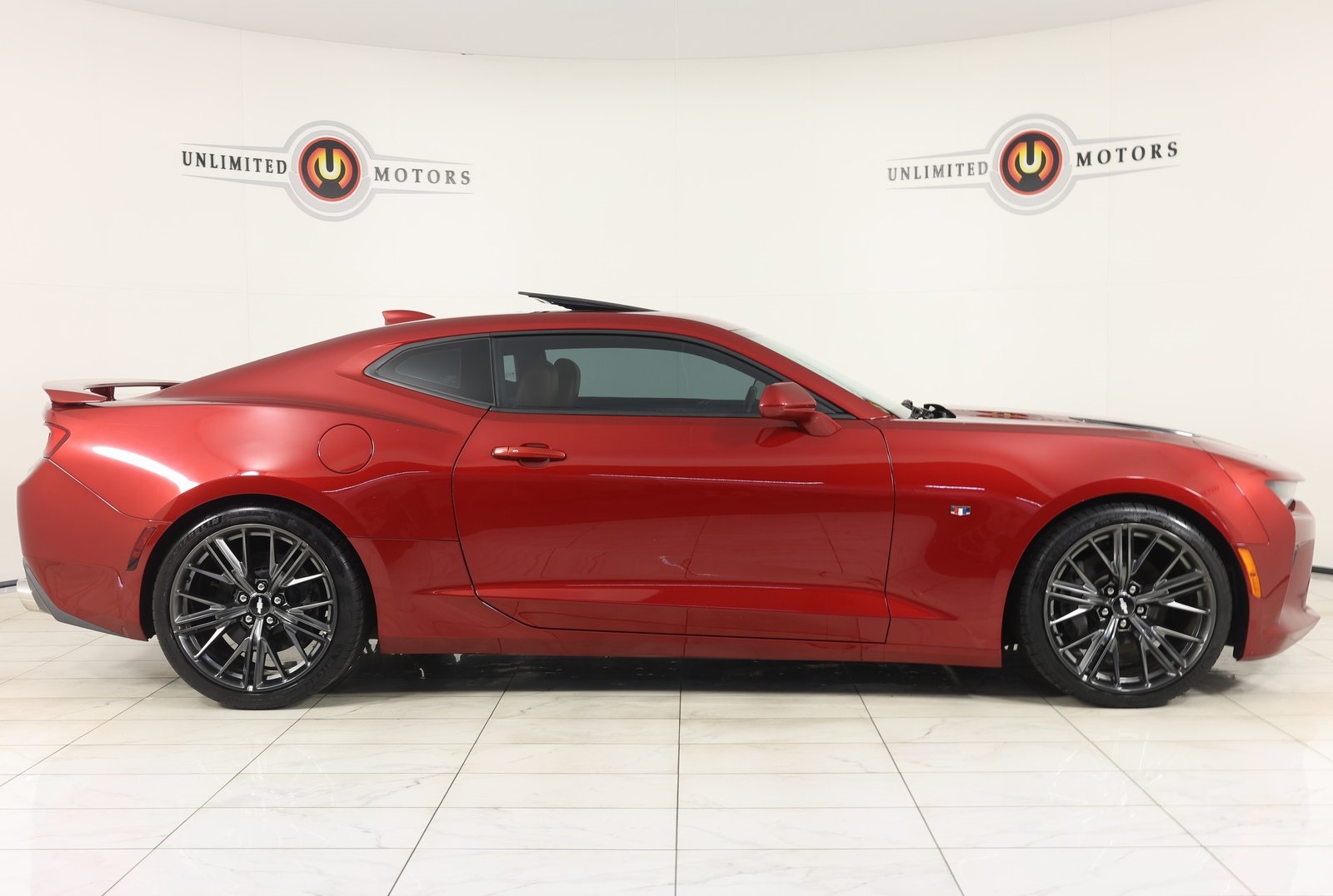 Vehicle image 8 of 51