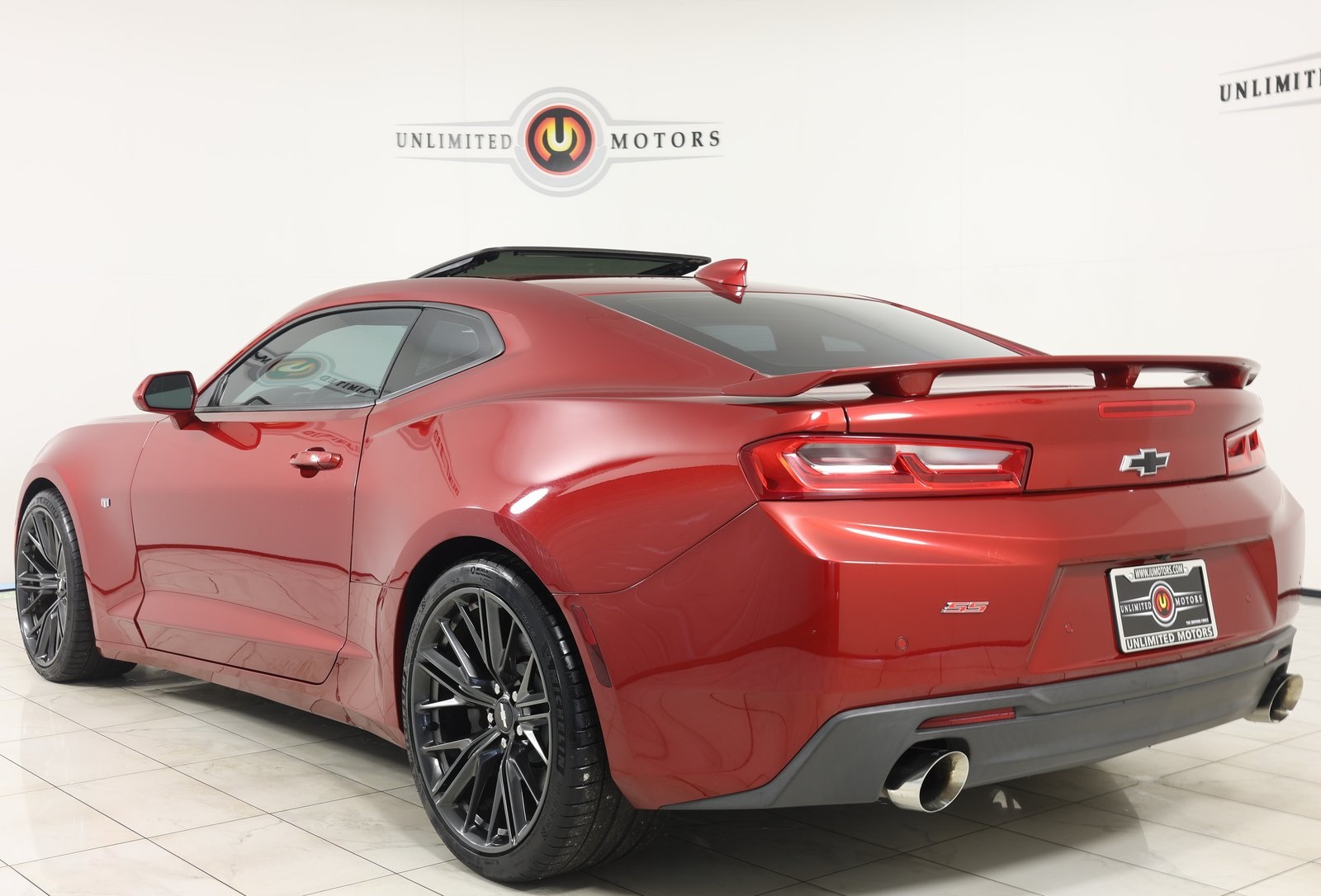 Vehicle image 14 of 51