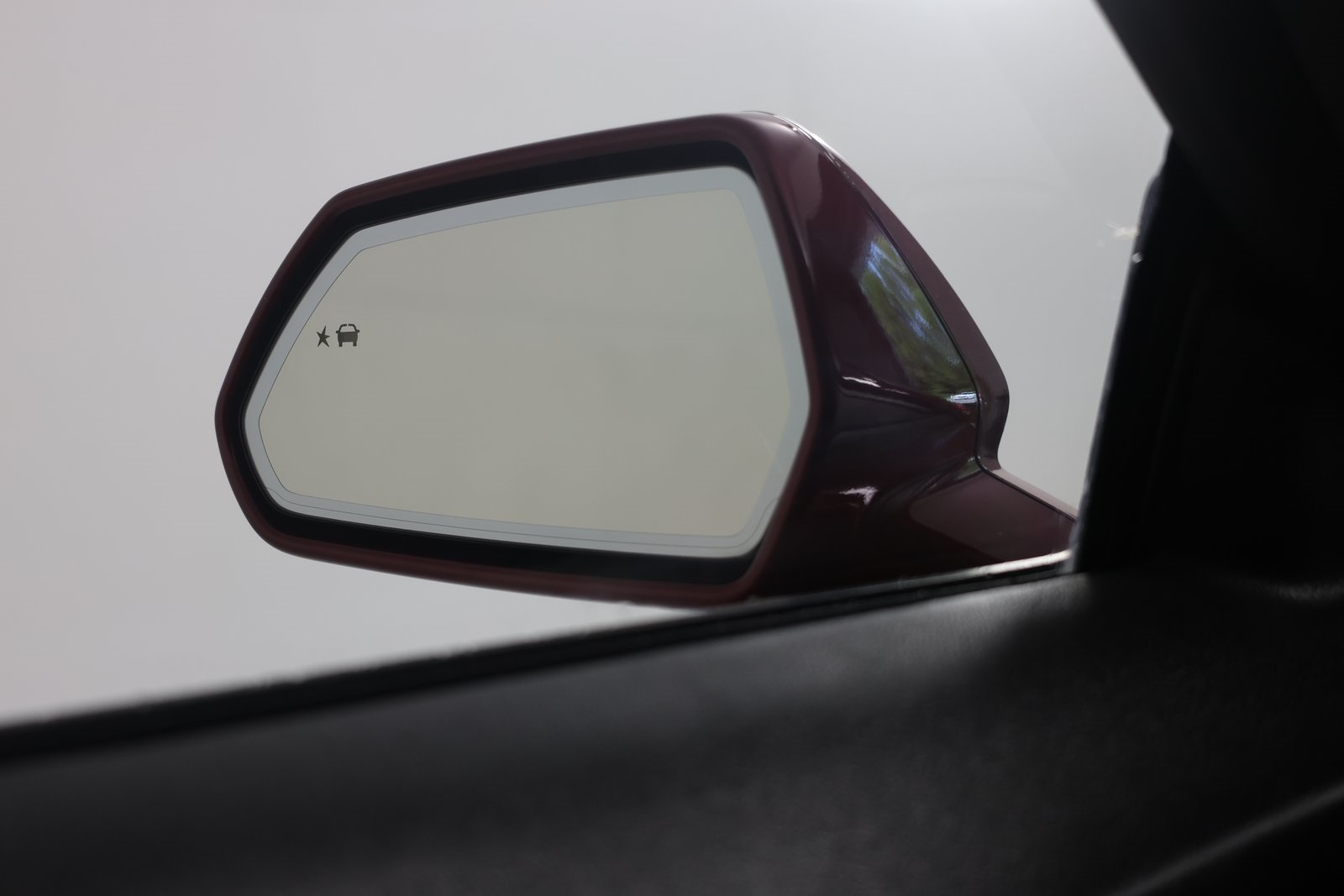 Vehicle image 26 of 51