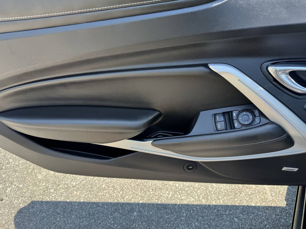 Vehicle image 23 of 26